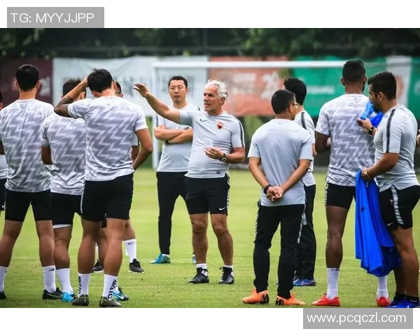 对话王伟:回顾足球生涯的辉煌与挑战之路 对话王伟:回顾足球生涯的辉煌与挑战之路