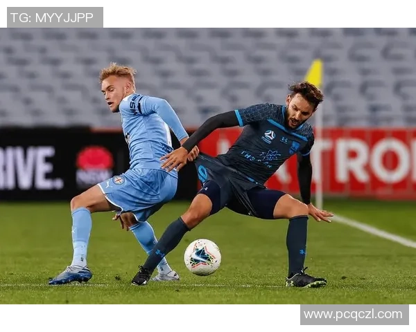 足球明星亲临篮球赛现场感受激情碰撞与运动魅力 足球明星亲临篮球赛现场感受激情碰撞与运动魅力