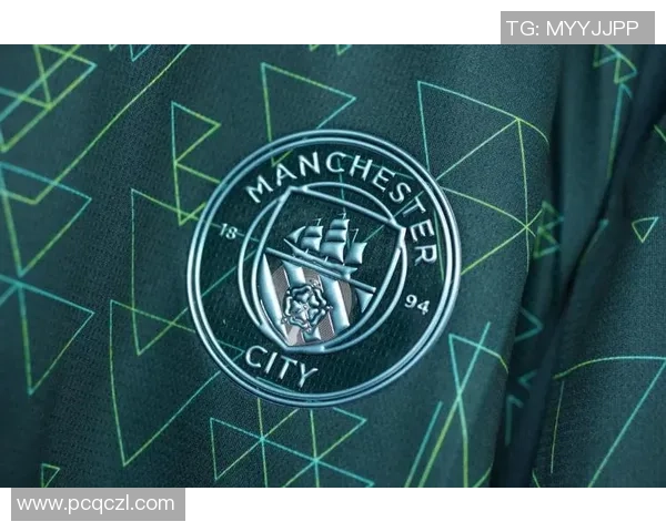 足球明星球衣的珍藏之道与保养技巧分享 足球明星球衣的珍藏之道与保养技巧分享